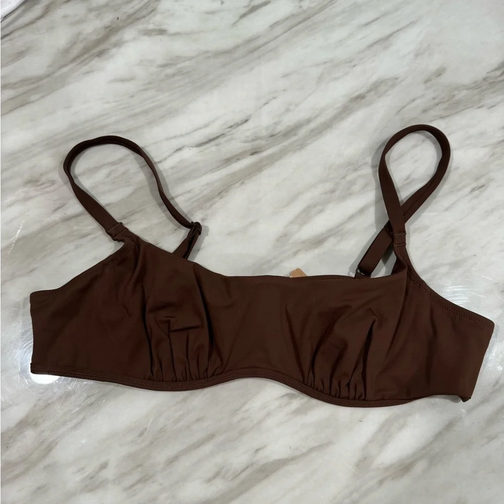 SKIMS Bikini Set bra size 4x and bikini is size 3